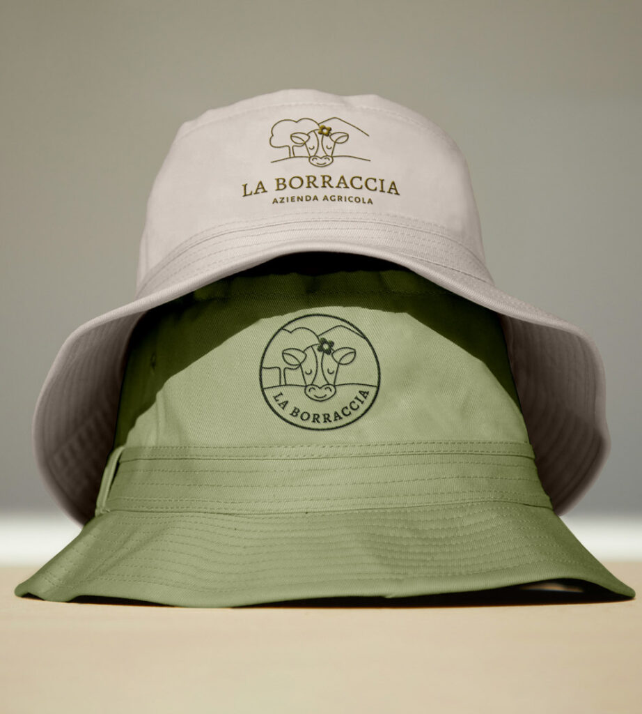 mockup cappelli con logo la borraccia applicato